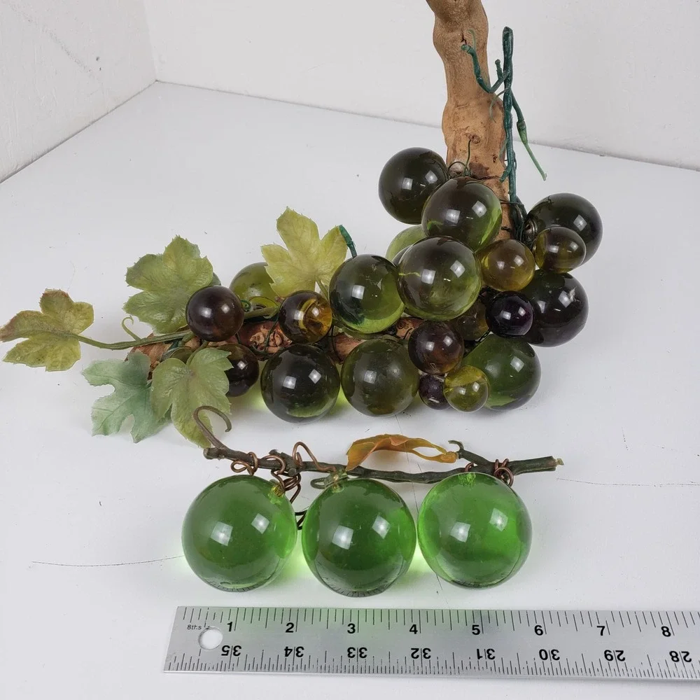 N/A vintage lucite